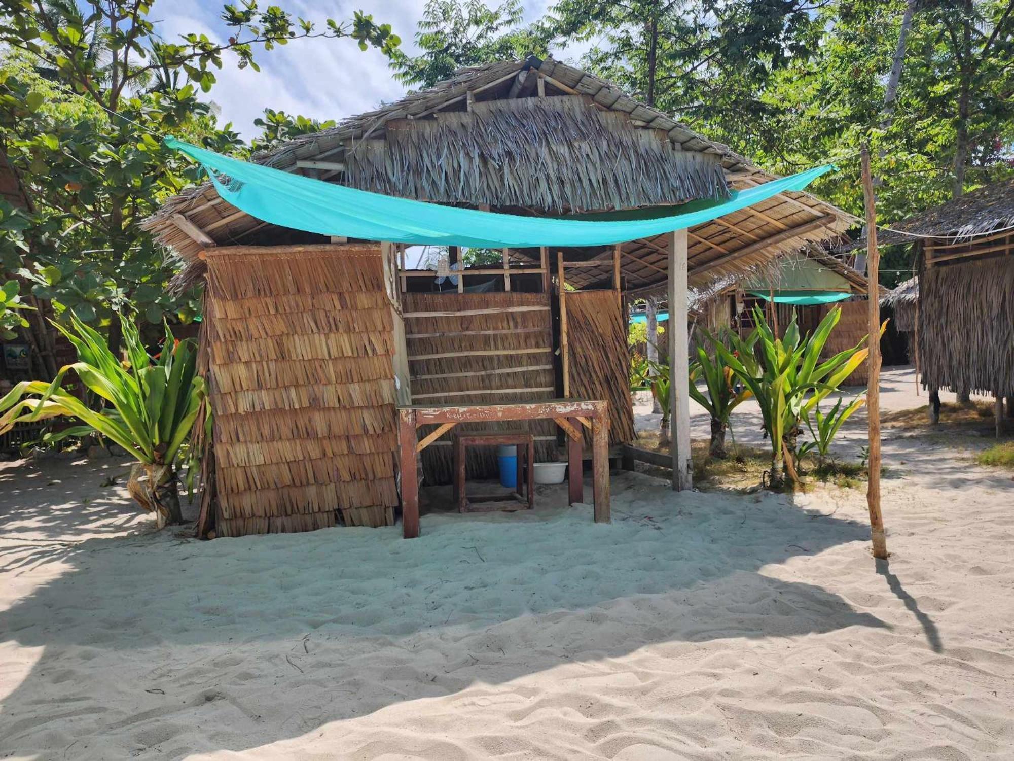 Bice Camp Darocotan * El Nido